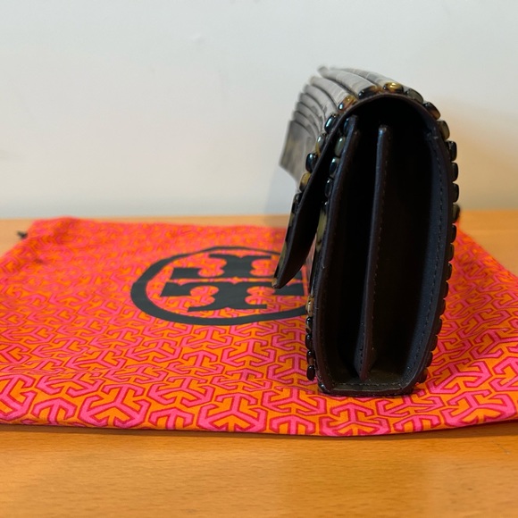 Tory Burch Lucite Clutch - Picture 3 of 8
